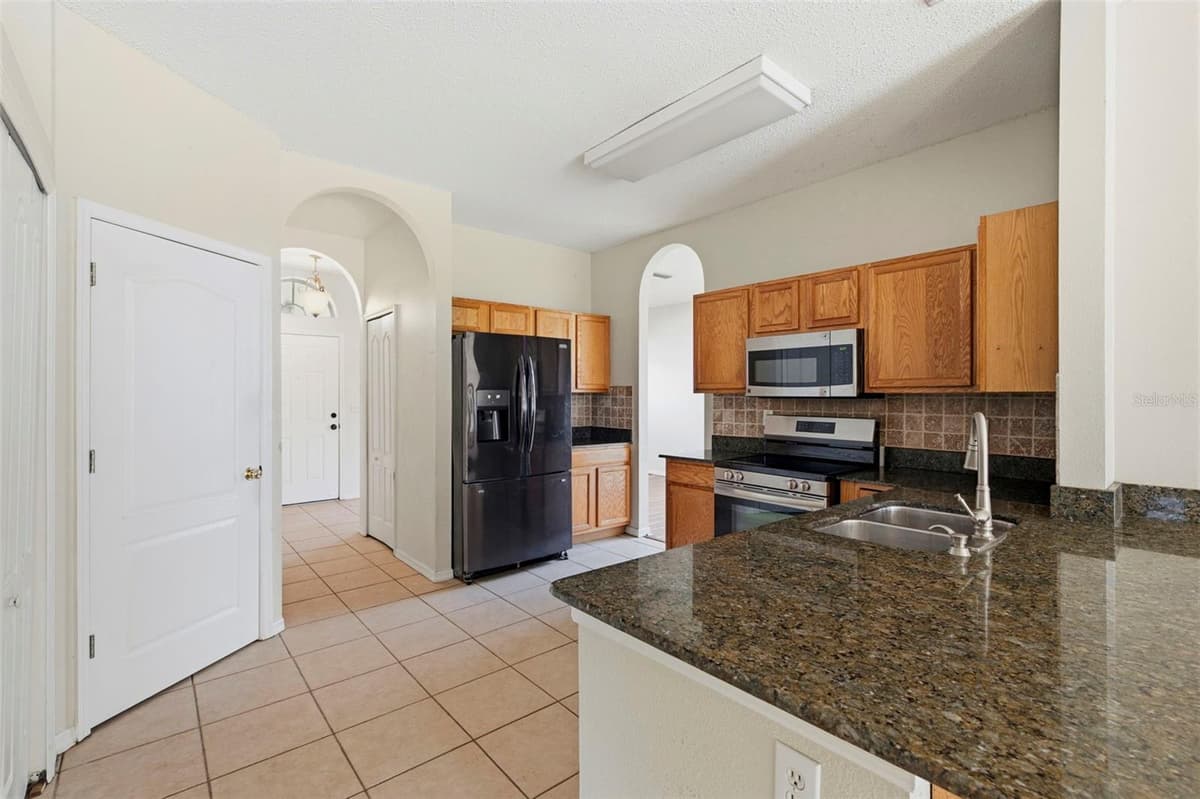 507 GREG STREET — photo 14 of 42