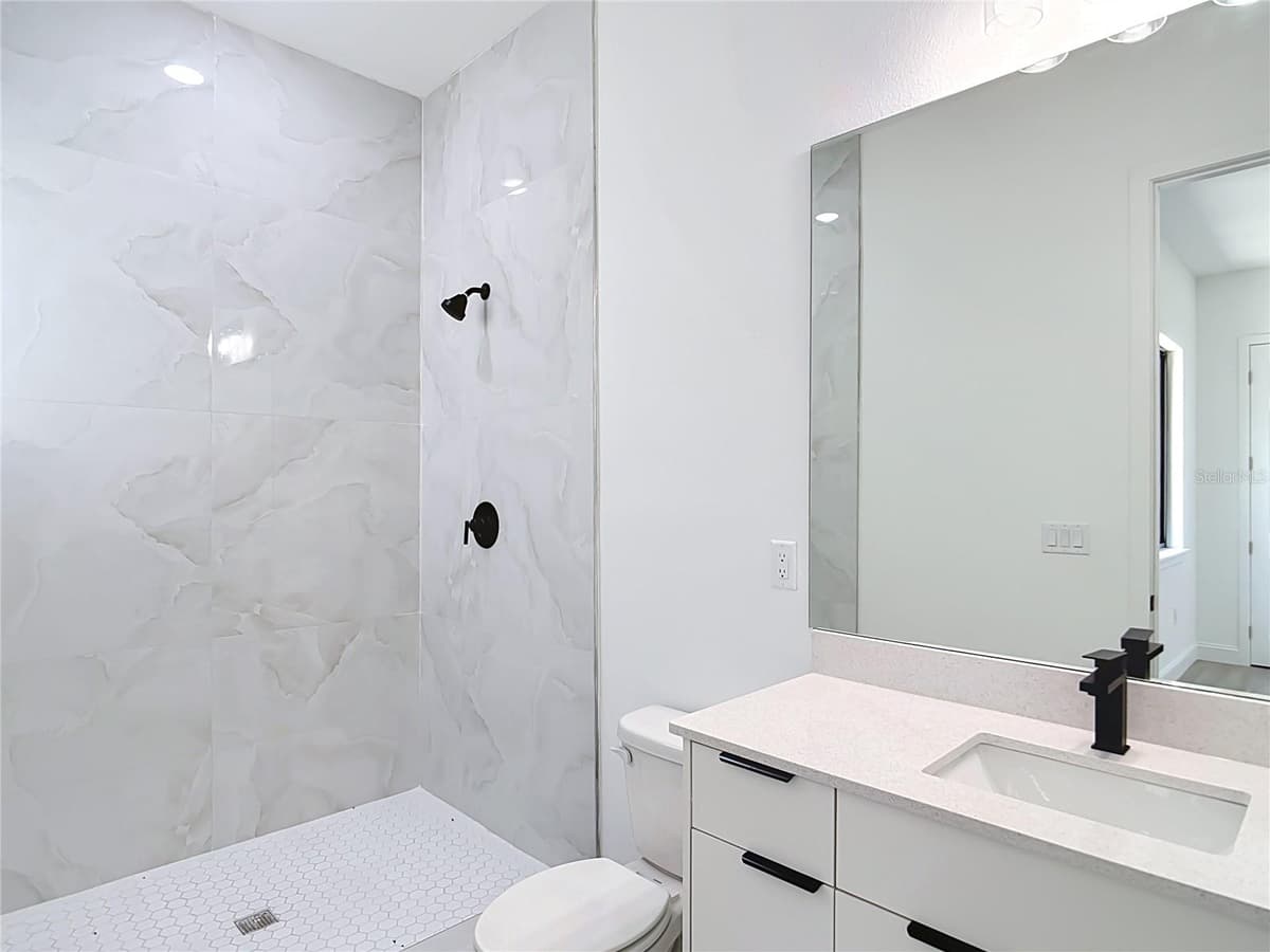 275 LECTURN STREET — photo 32 of 61