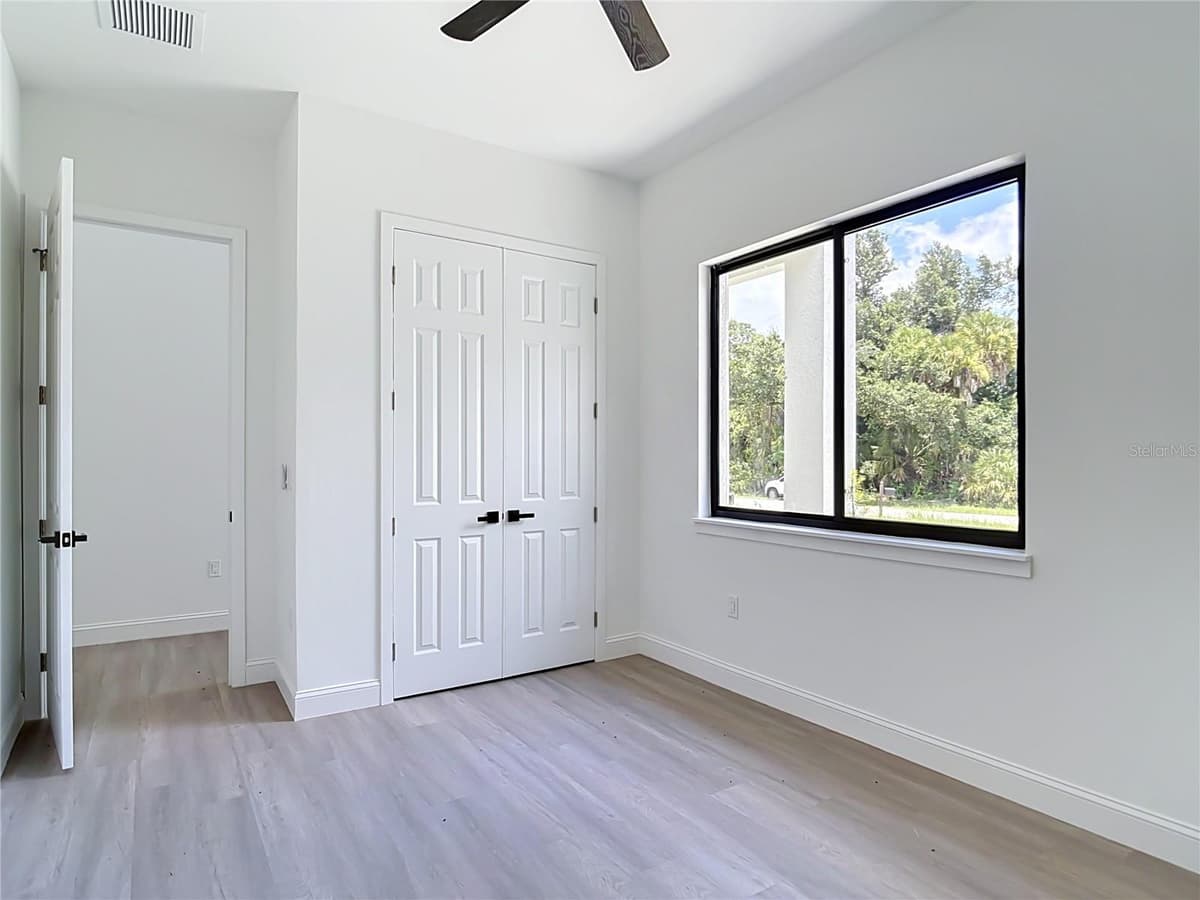 275 LECTURN STREET — photo 29 of 61