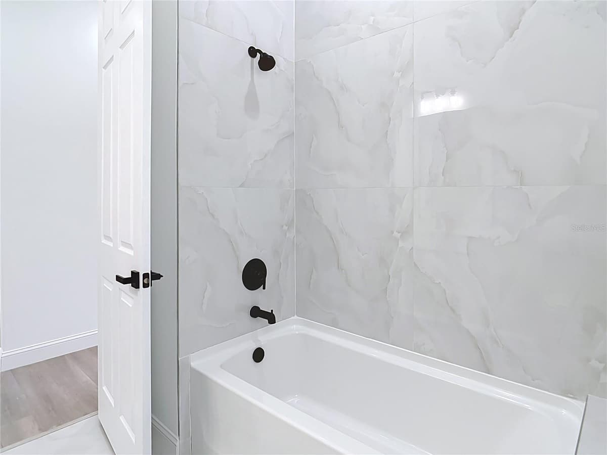 275 LECTURN STREET — photo 39 of 61
