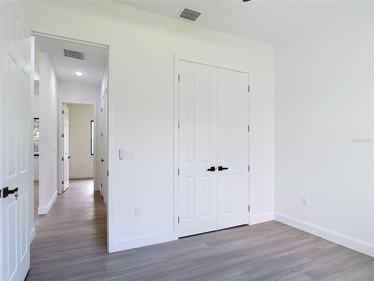 275 LECTURN STREET — photo 36 of 61