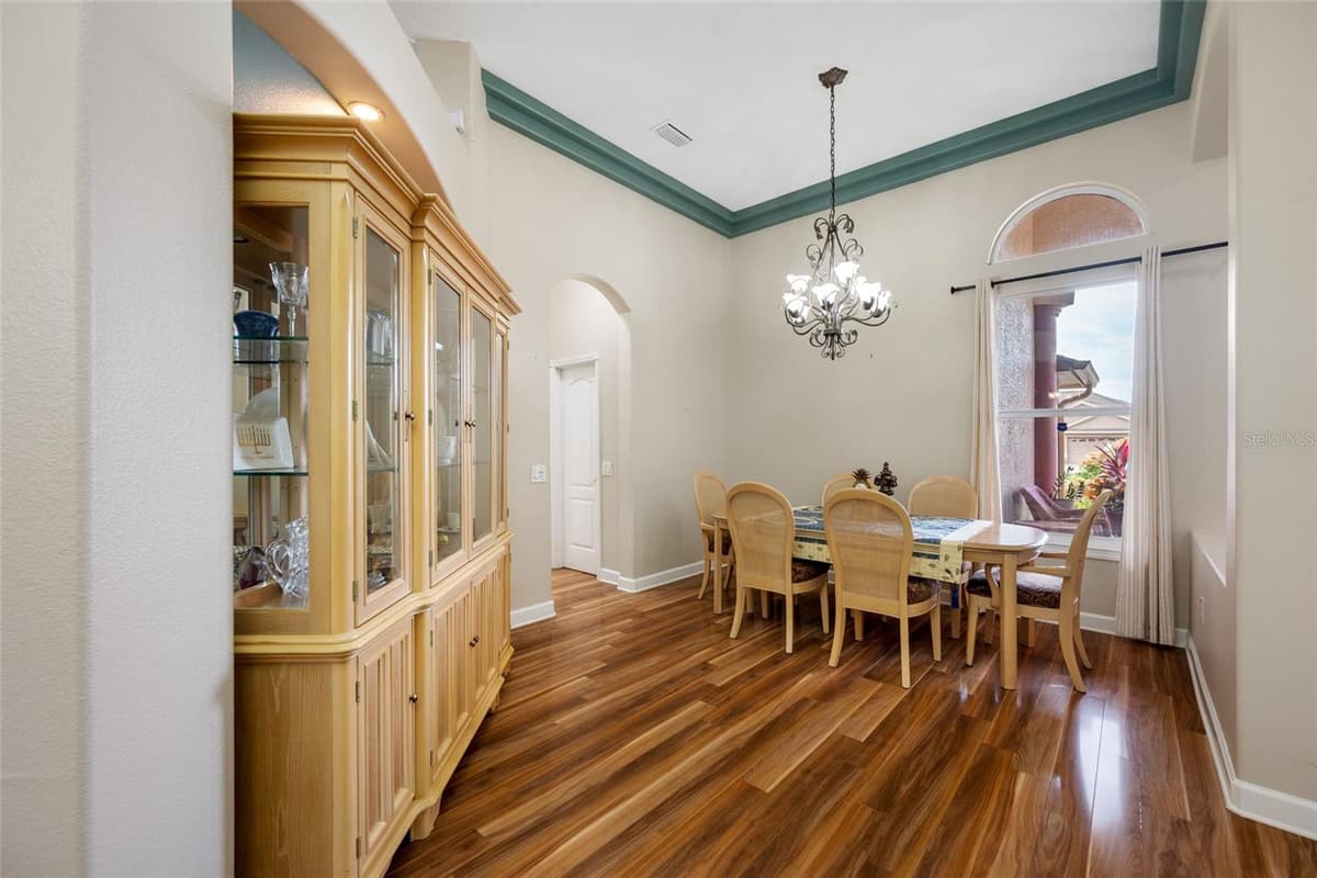 11421 STRATHAVEN COURT — photo 15 of 91