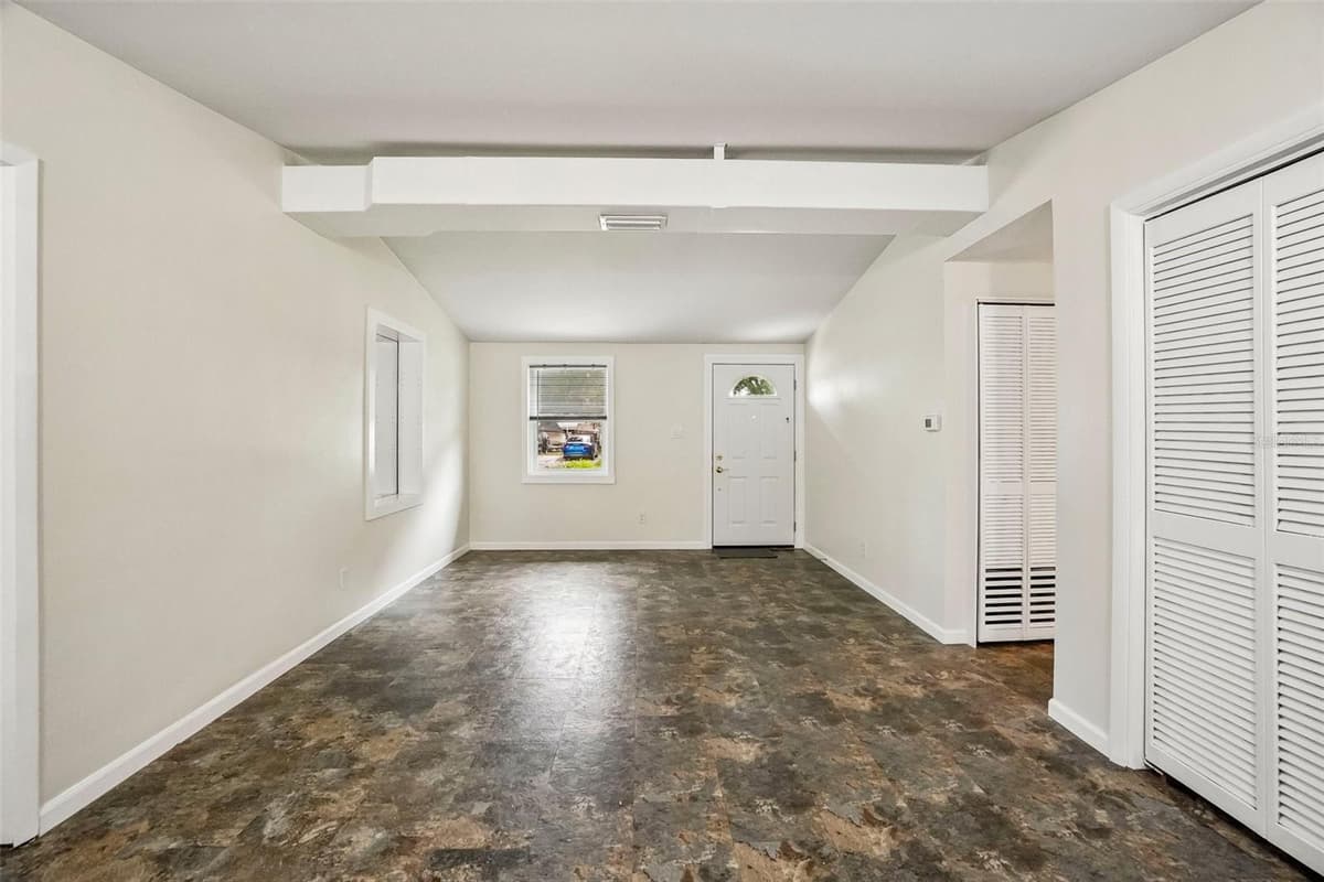 9216 ROBSON STREET — photo 12 of 43