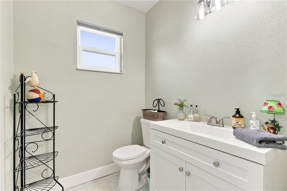 1520 PINWHEEL DRIVE — photo 14 of 42
