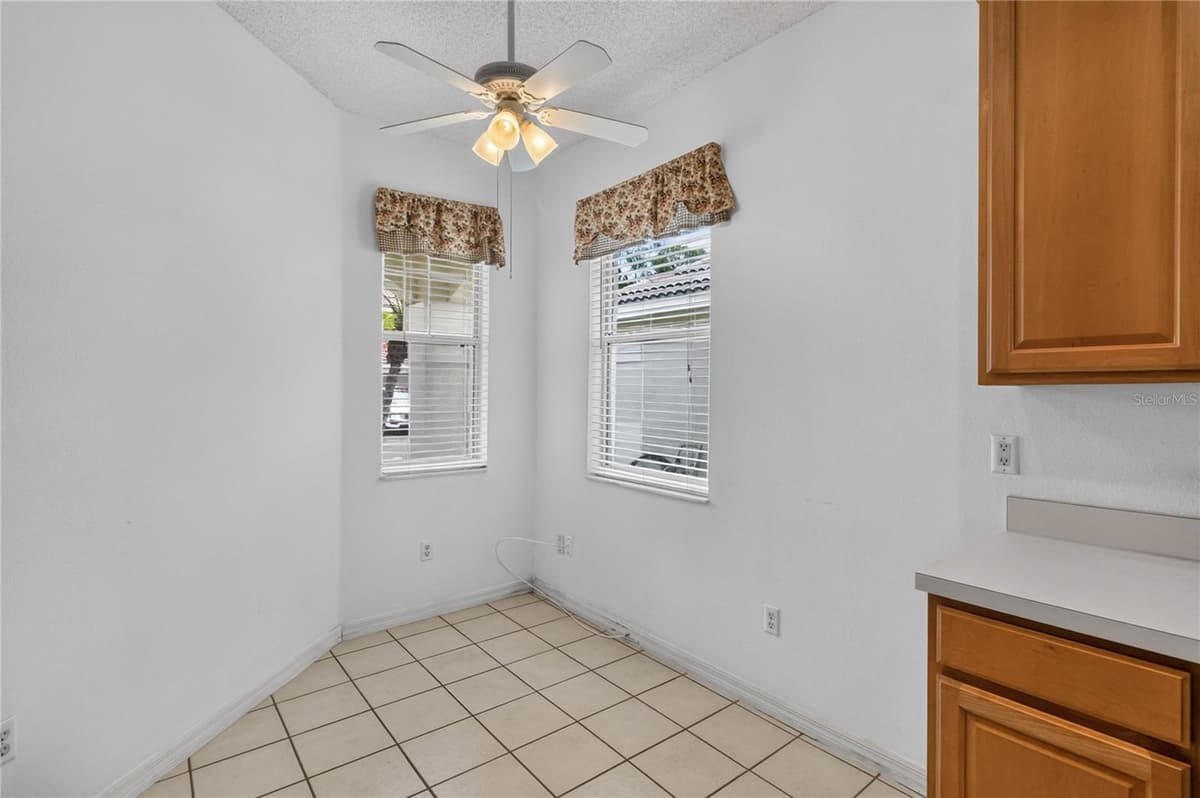 923 TORREY PINE DRIVE — photo 11 of 35