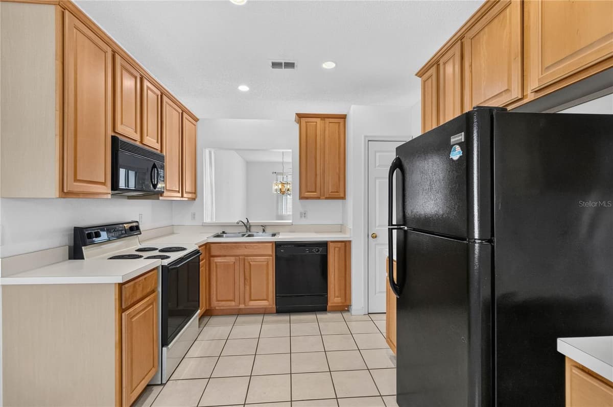 923 TORREY PINE DRIVE — photo 8 of 35