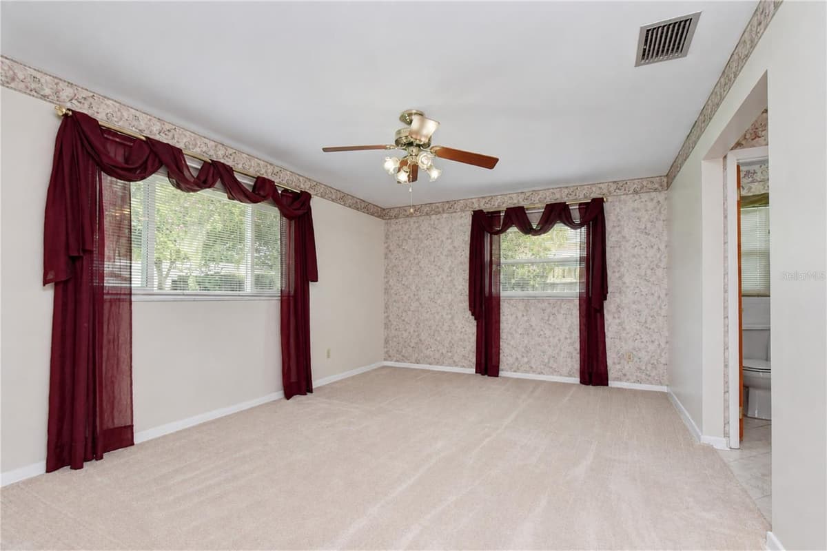 2205 MALIBU DRIVE — photo 15 of 33