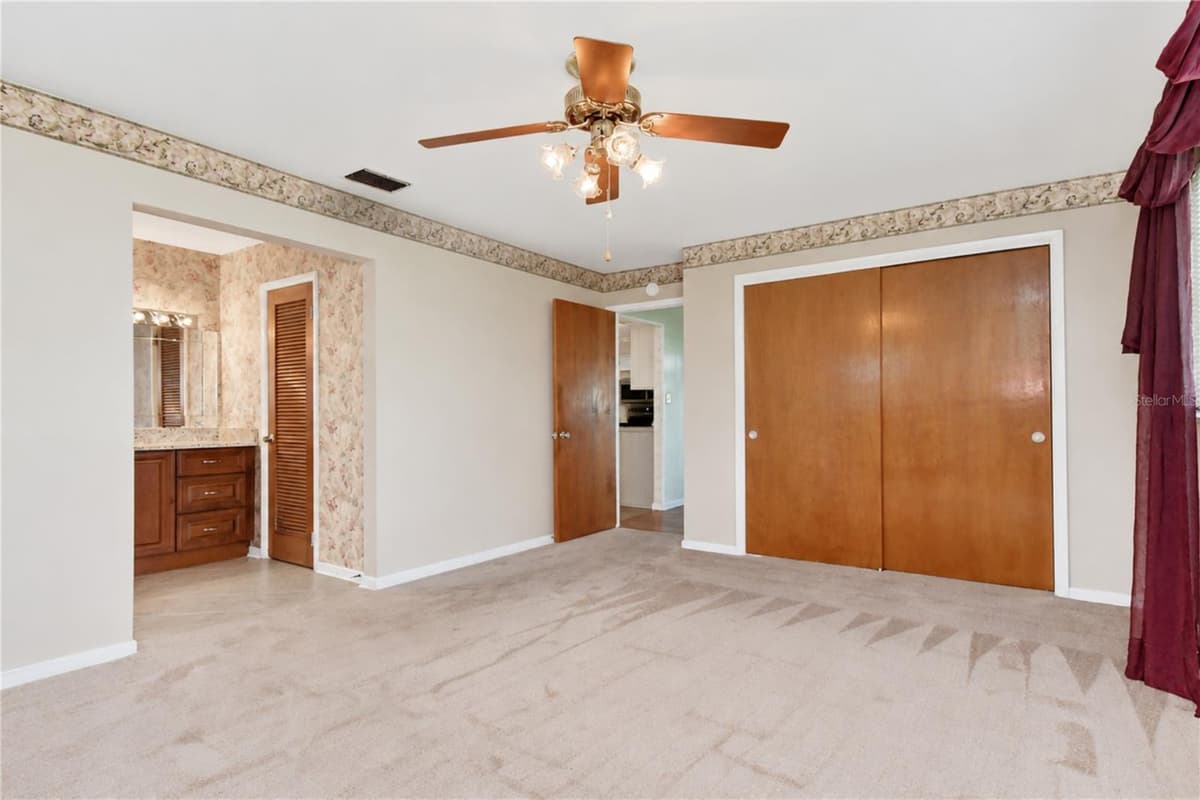 2205 MALIBU DRIVE — photo 16 of 33