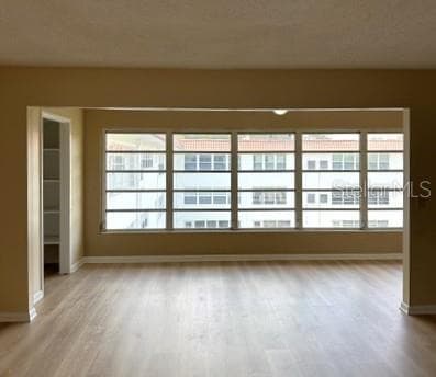 100 EL CAMINO DR — photo 8 of 37