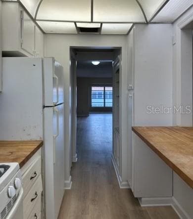 100 EL CAMINO DR — photo 11 of 37