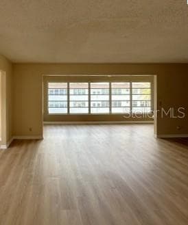 100 EL CAMINO DR — photo 7 of 37