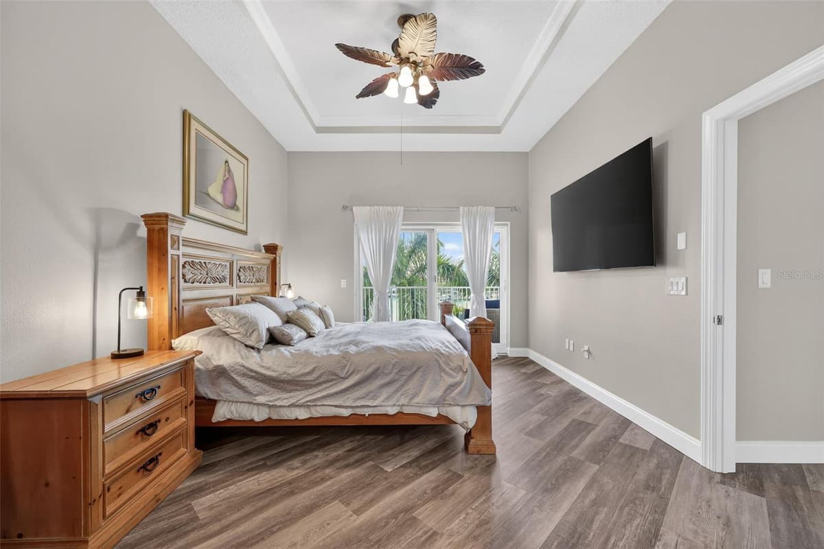 205 BRIGHTWATER DRIVE — photo 17 of 42