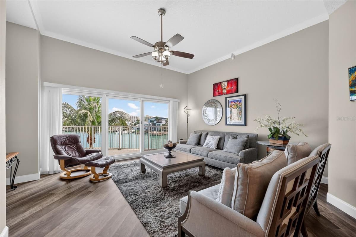205 BRIGHTWATER DRIVE — photo 9 of 42