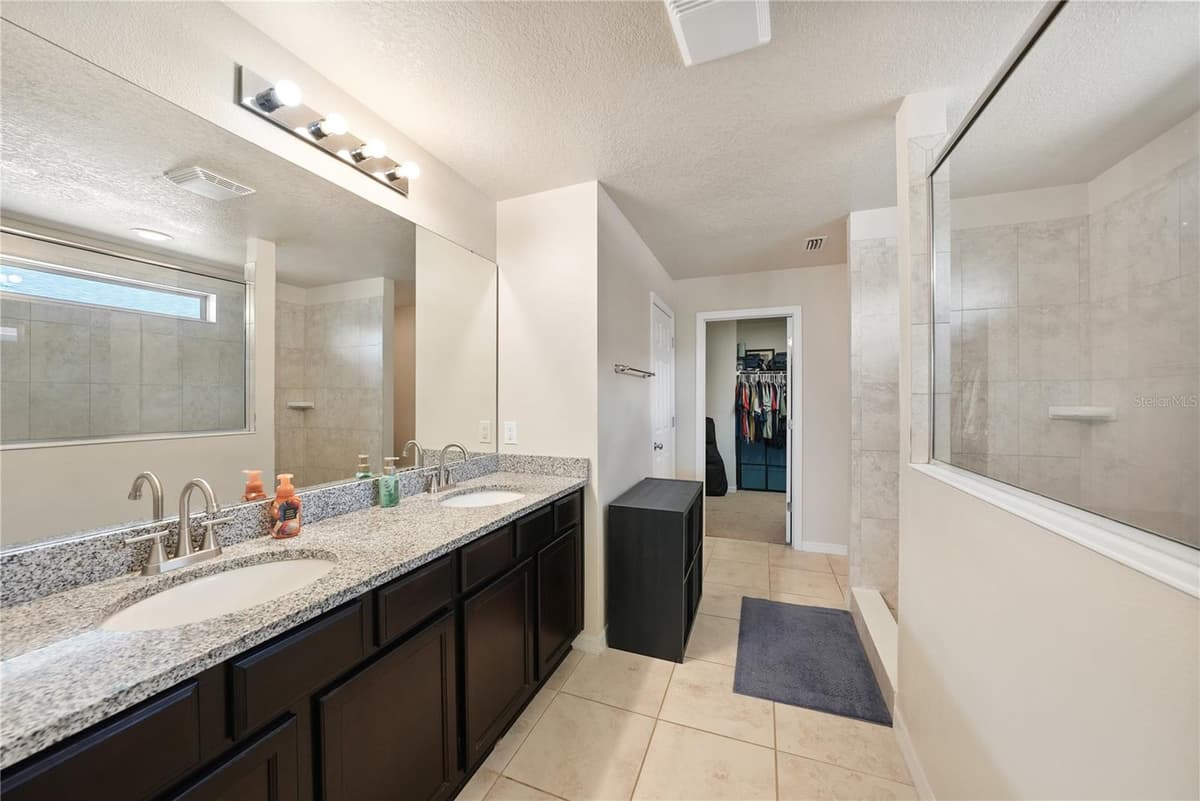 8415 LOBLOLLY PINE COURT — photo 12 of 38