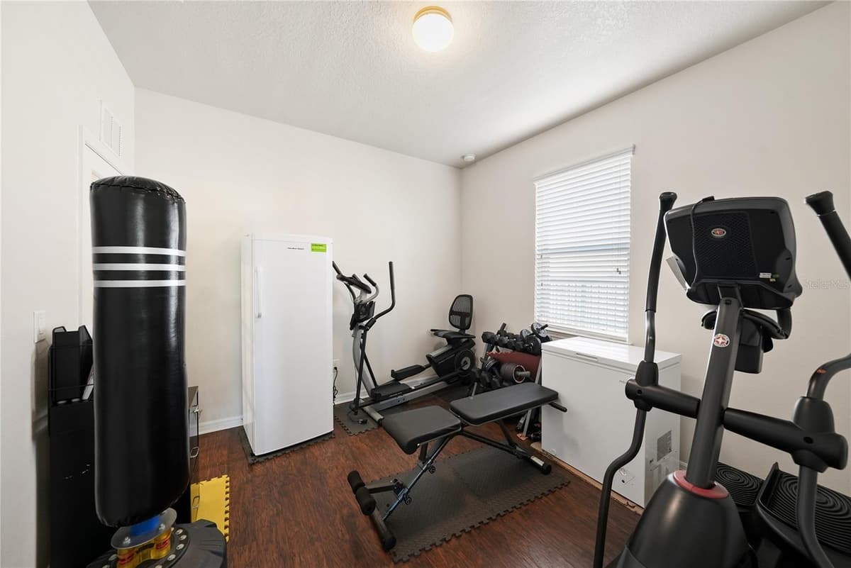 8415 LOBLOLLY PINE COURT — photo 8 of 38