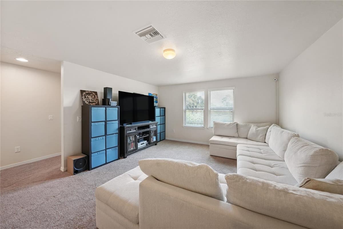 8415 LOBLOLLY PINE COURT — photo 19 of 38