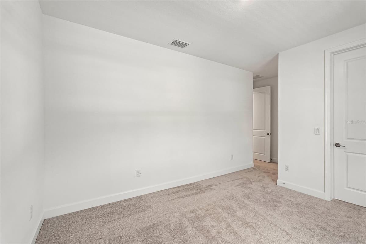 7024 FOXBORO WAY — photo 35 of 49