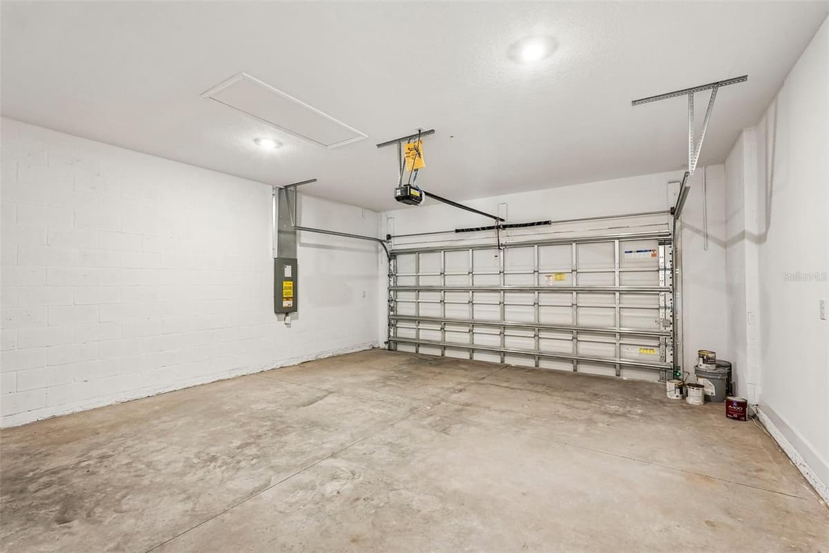 7024 FOXBORO WAY — photo 37 of 49