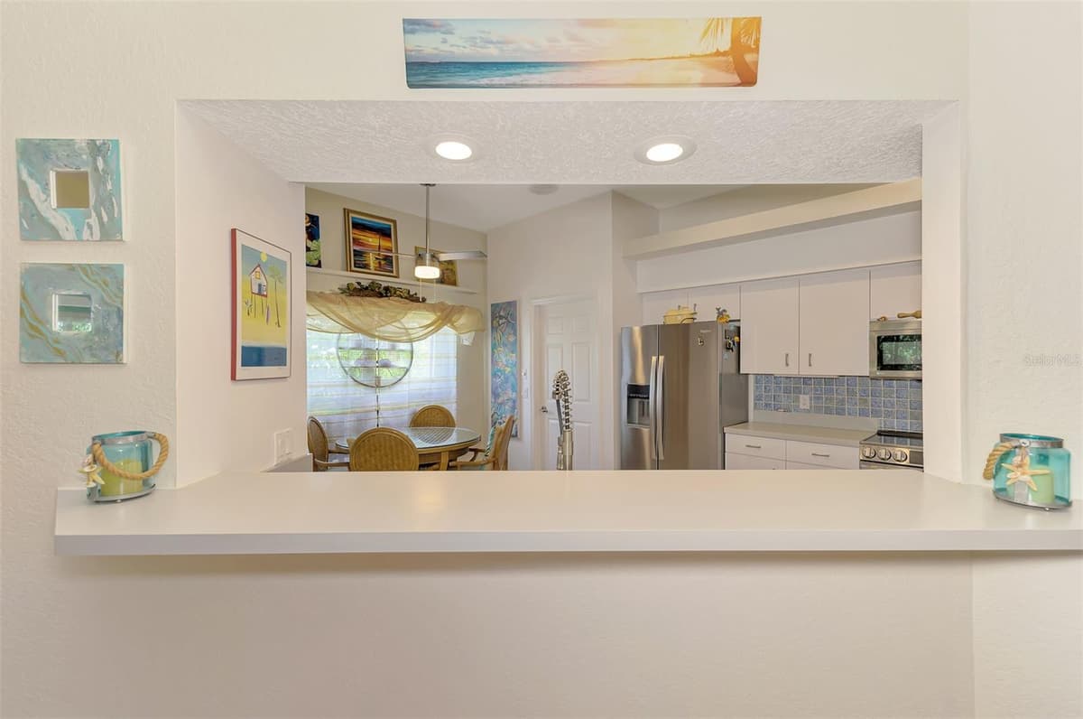 8252 PARKSIDE DRIVE — photo 30 of 82