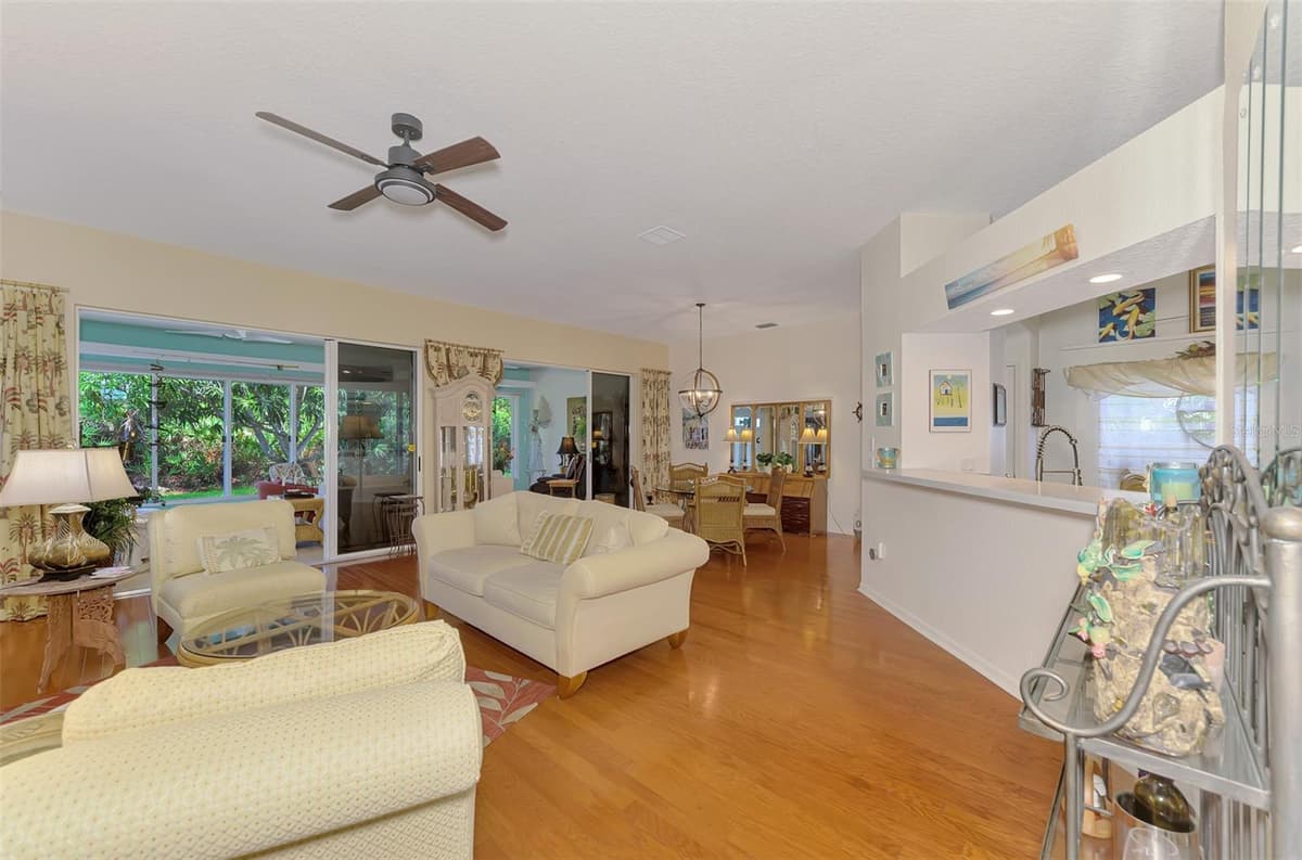 8252 PARKSIDE DRIVE — photo 15 of 82