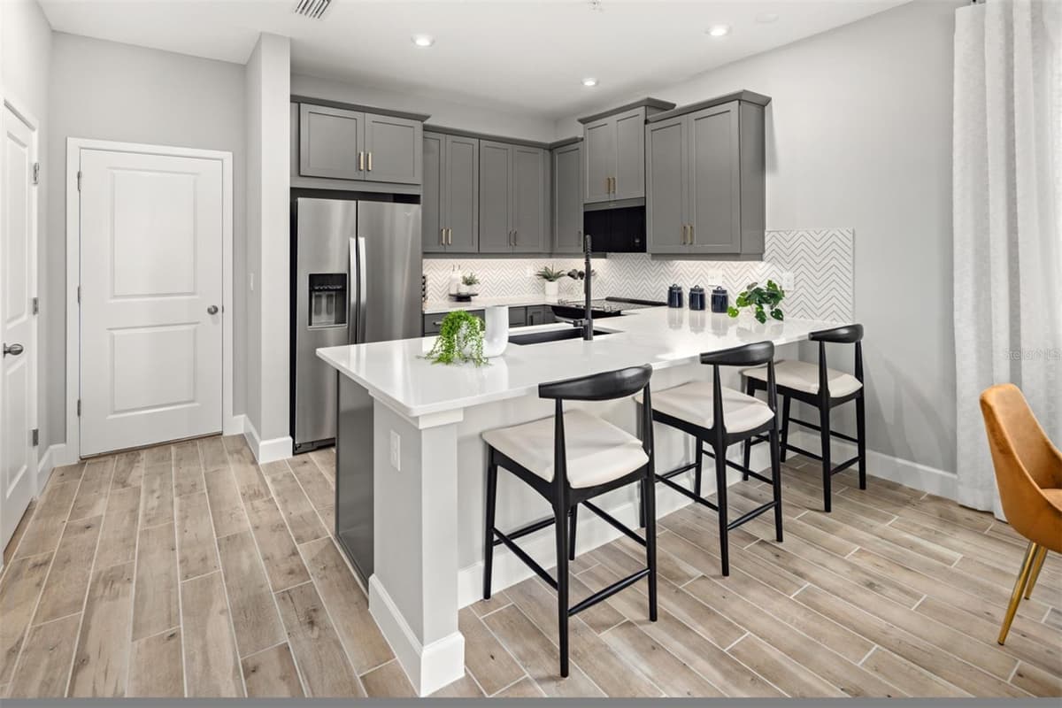 5100 GREENSHADE GROVE AVENUE — photo 6 of 30