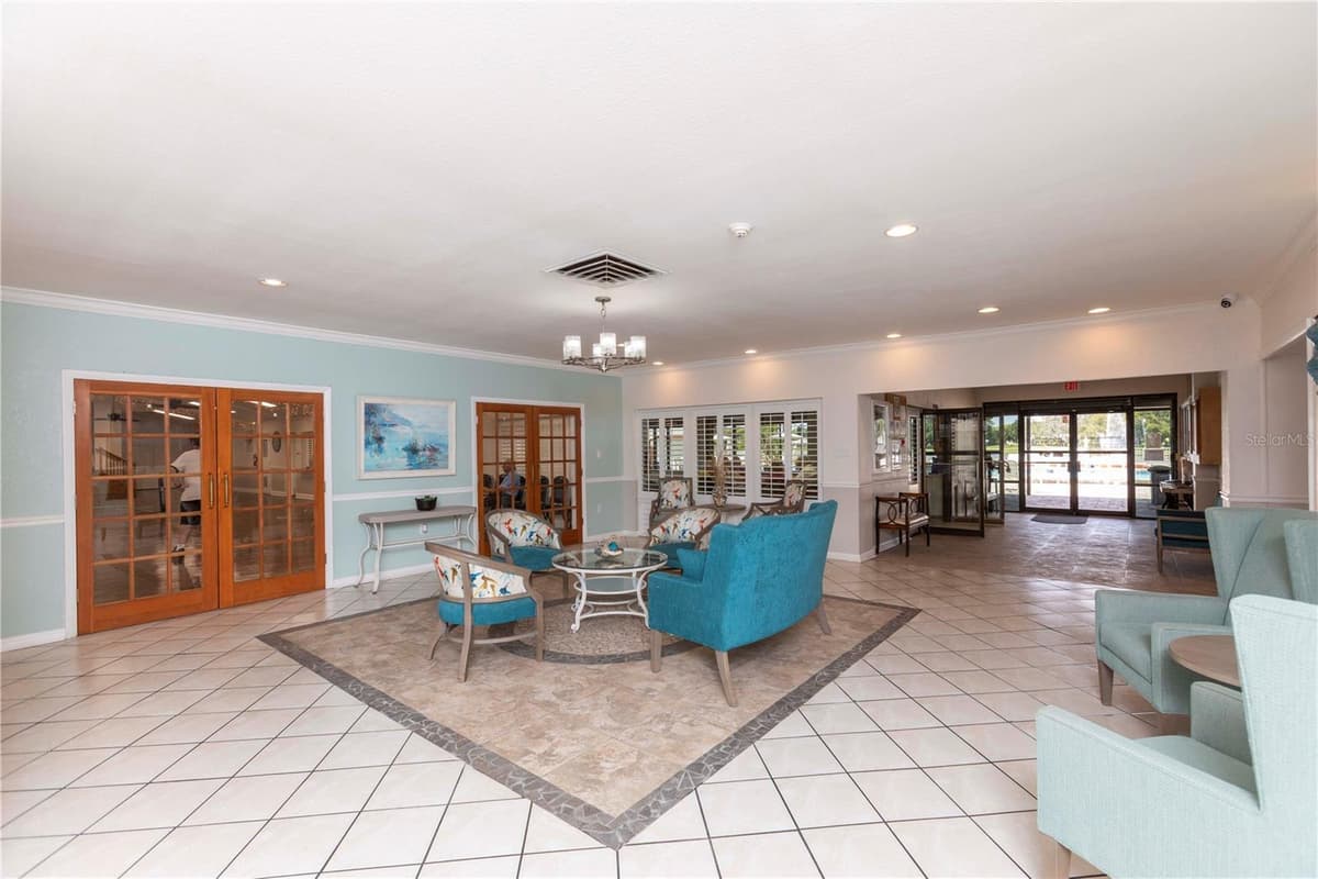11140 CARRIAGE HILL DRIVE — photo 33 of 43