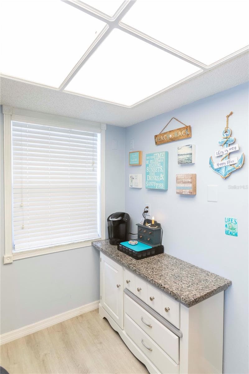 11140 CARRIAGE HILL DRIVE — photo 5 of 43