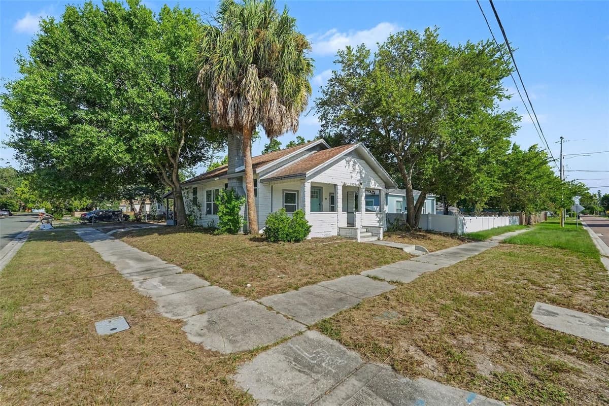 1900 46TH ST S — photo 4 of 33