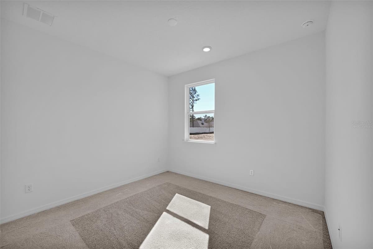 83 LAKE MANATEE DRIVE — photo 9 of 37