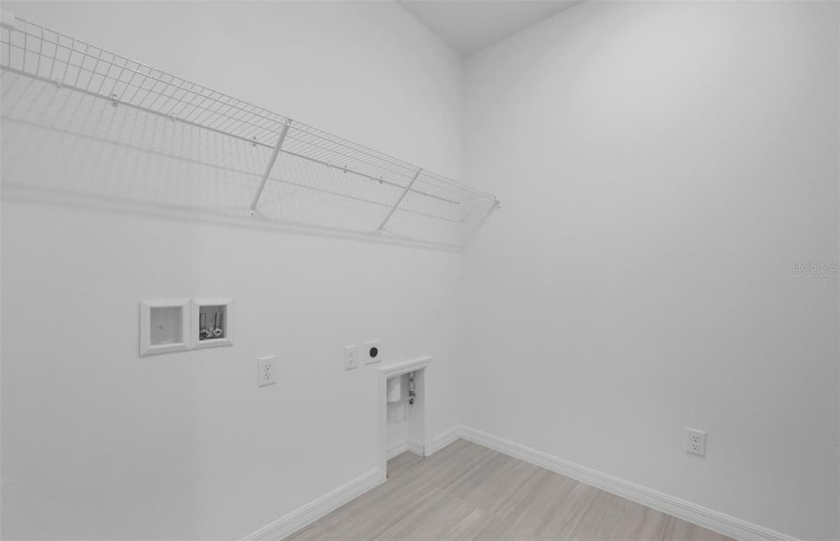 83 LAKE MANATEE DRIVE — photo 15 of 37