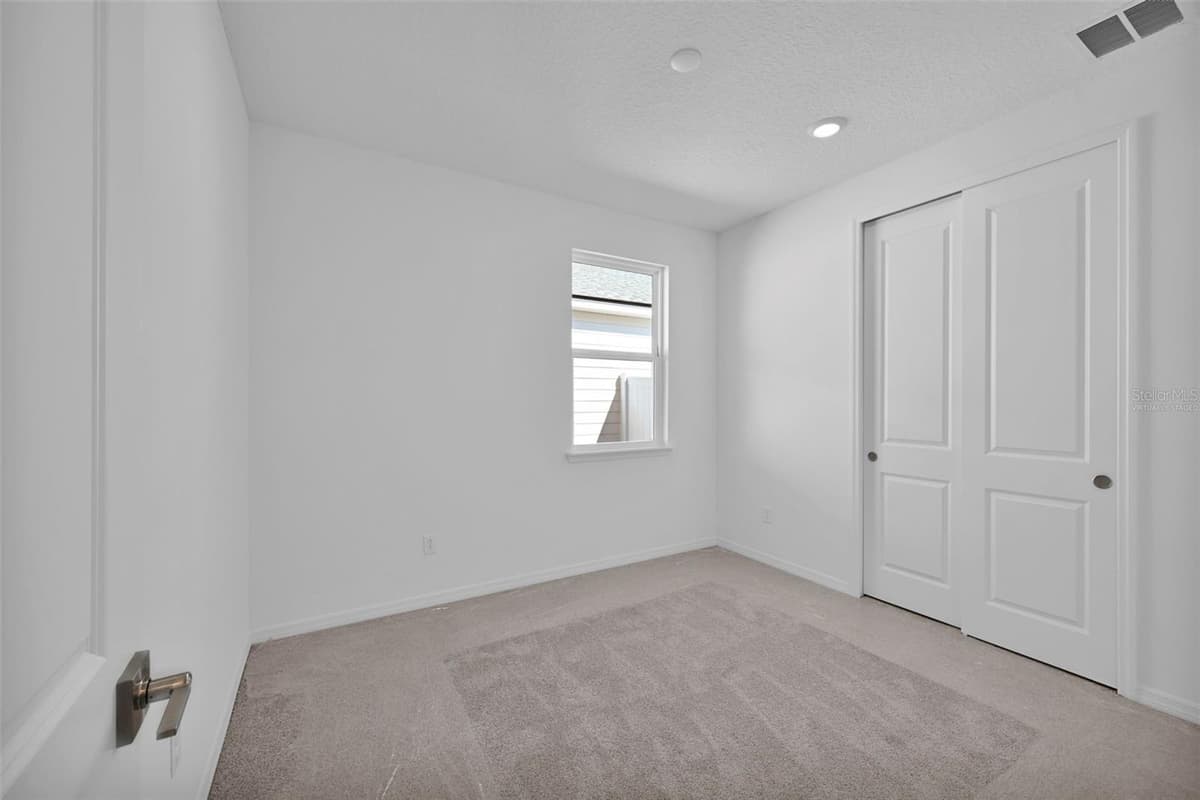 83 LAKE MANATEE DRIVE — photo 11 of 37