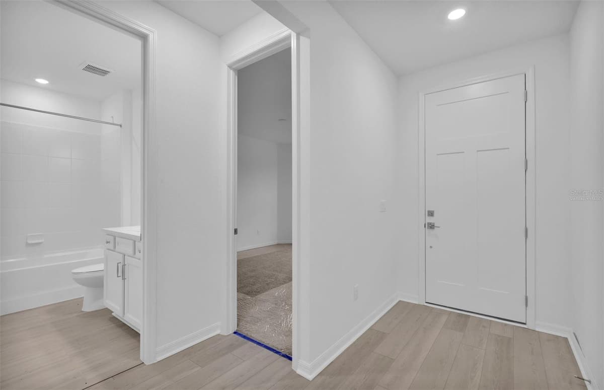 83 LAKE MANATEE DRIVE — photo 12 of 37