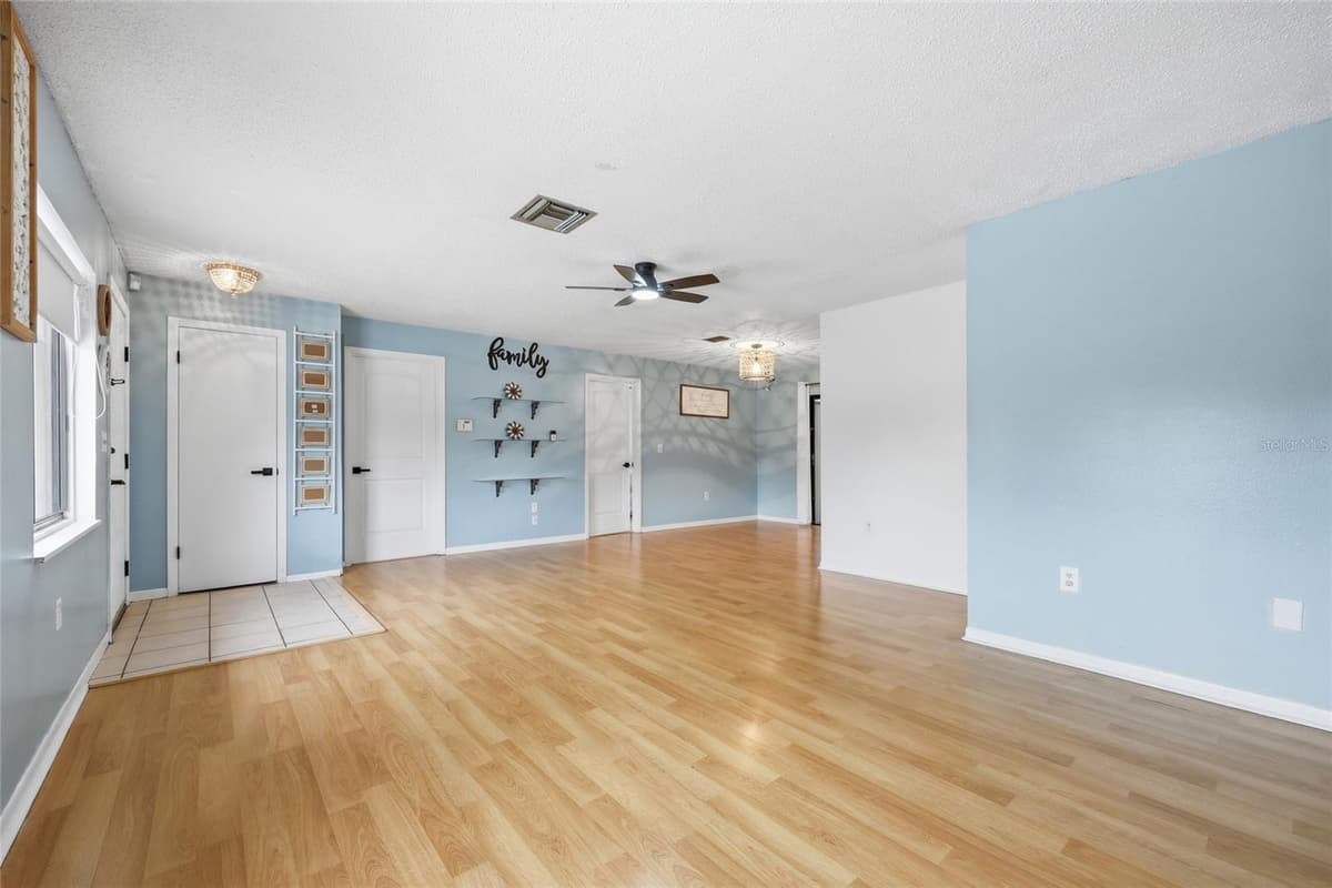 1025 PARK AVENUE — photo 8 of 39
