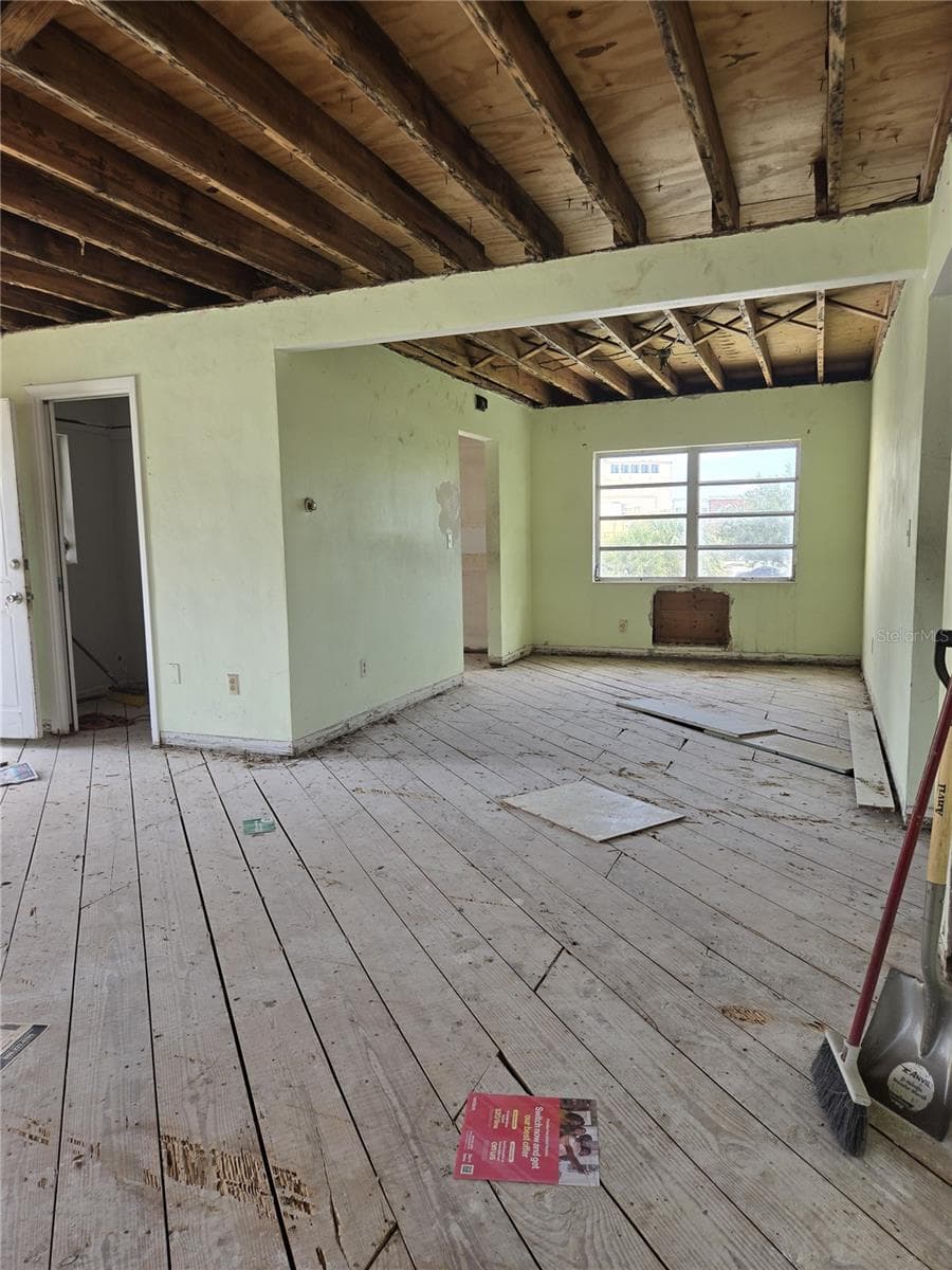 1216 FRANKLIN CIRCLE — photo 6 of 16
