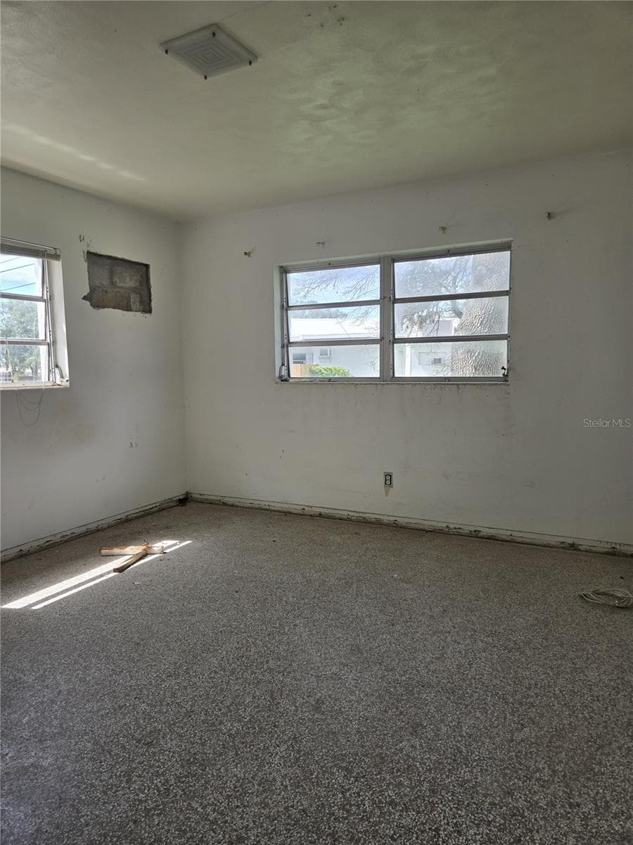 1216 FRANKLIN CIRCLE — photo 5 of 16