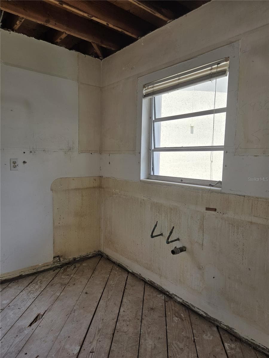 1216 FRANKLIN CIRCLE — photo 15 of 16