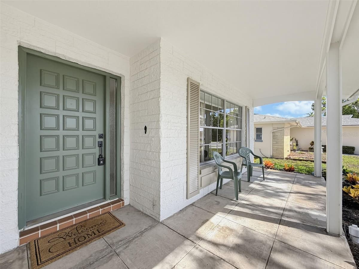 10819 LOS SANTOS DR — photo 4 of 22