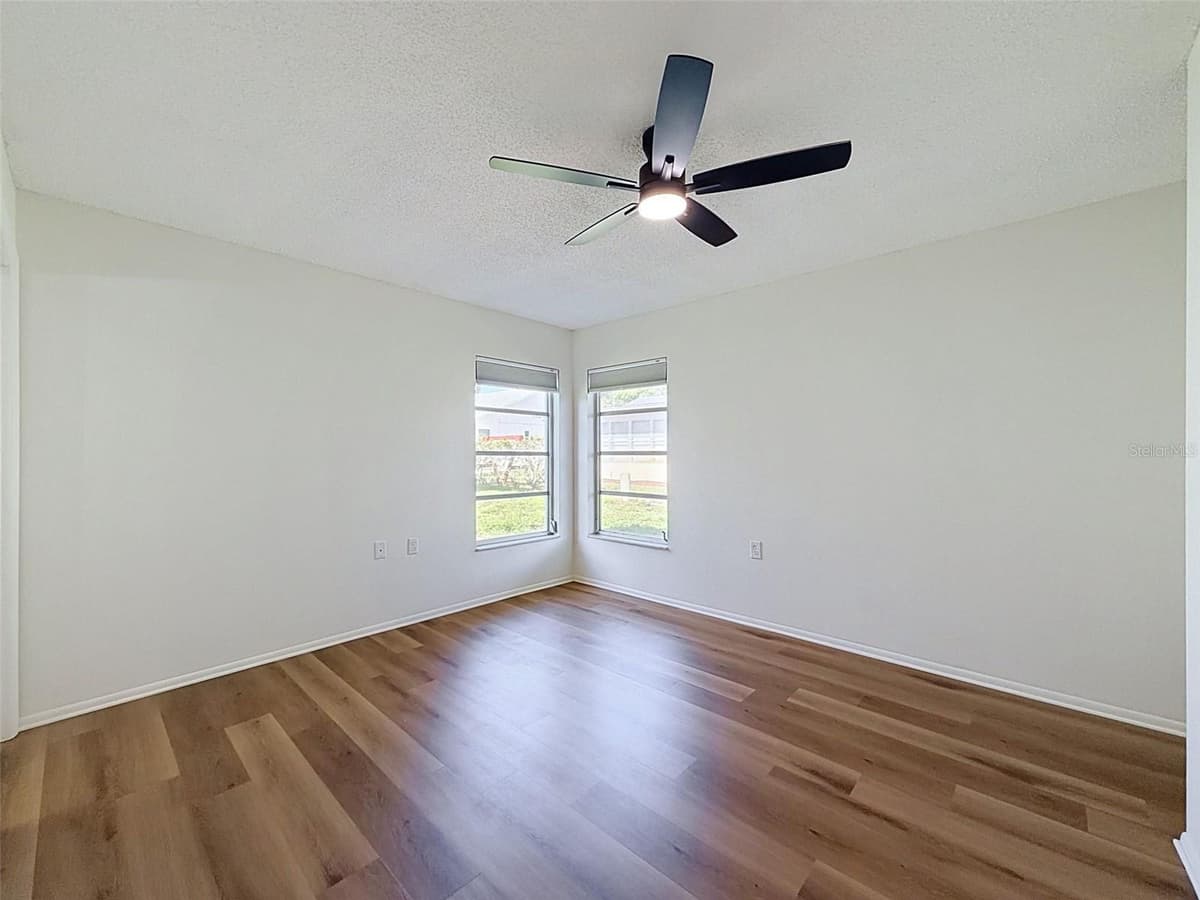 10819 LOS SANTOS DR — photo 12 of 22