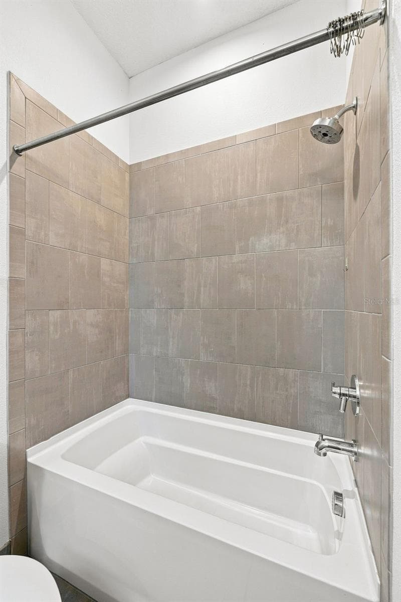 4810 MCELROY AVENUE — photo 35 of 42