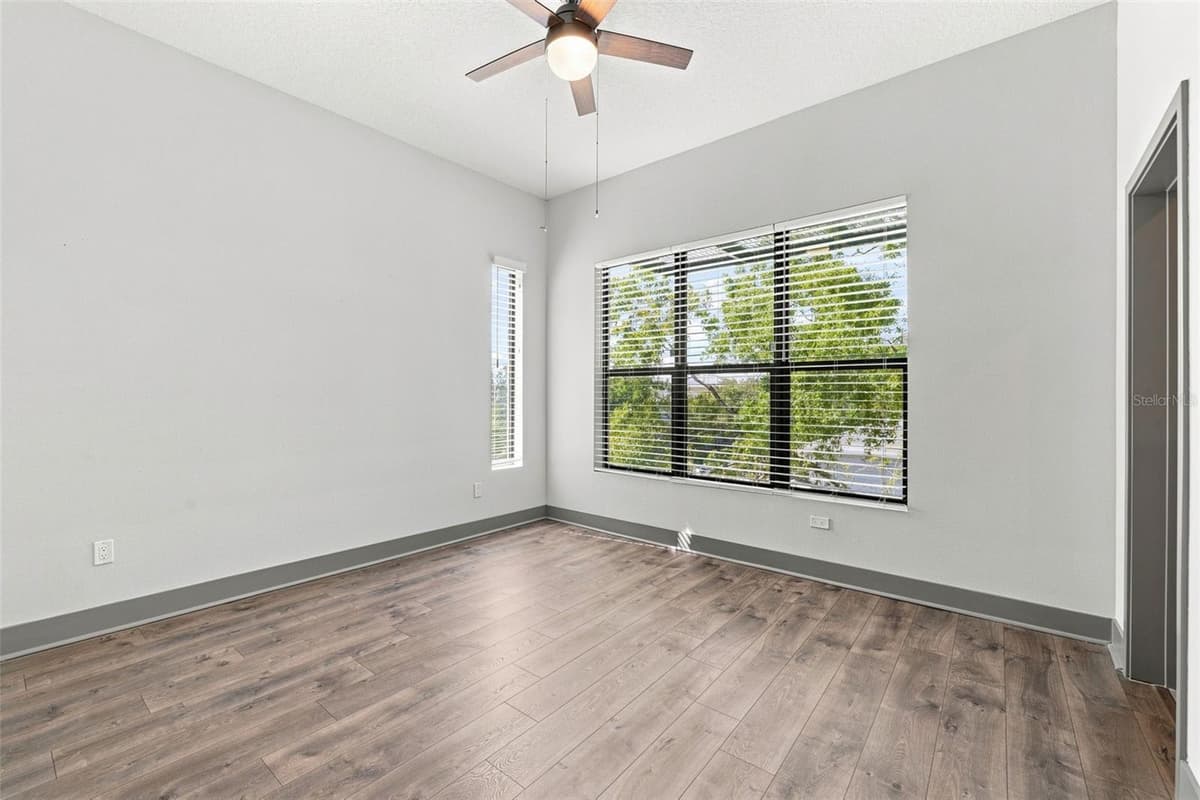 4810 MCELROY AVENUE — photo 33 of 42