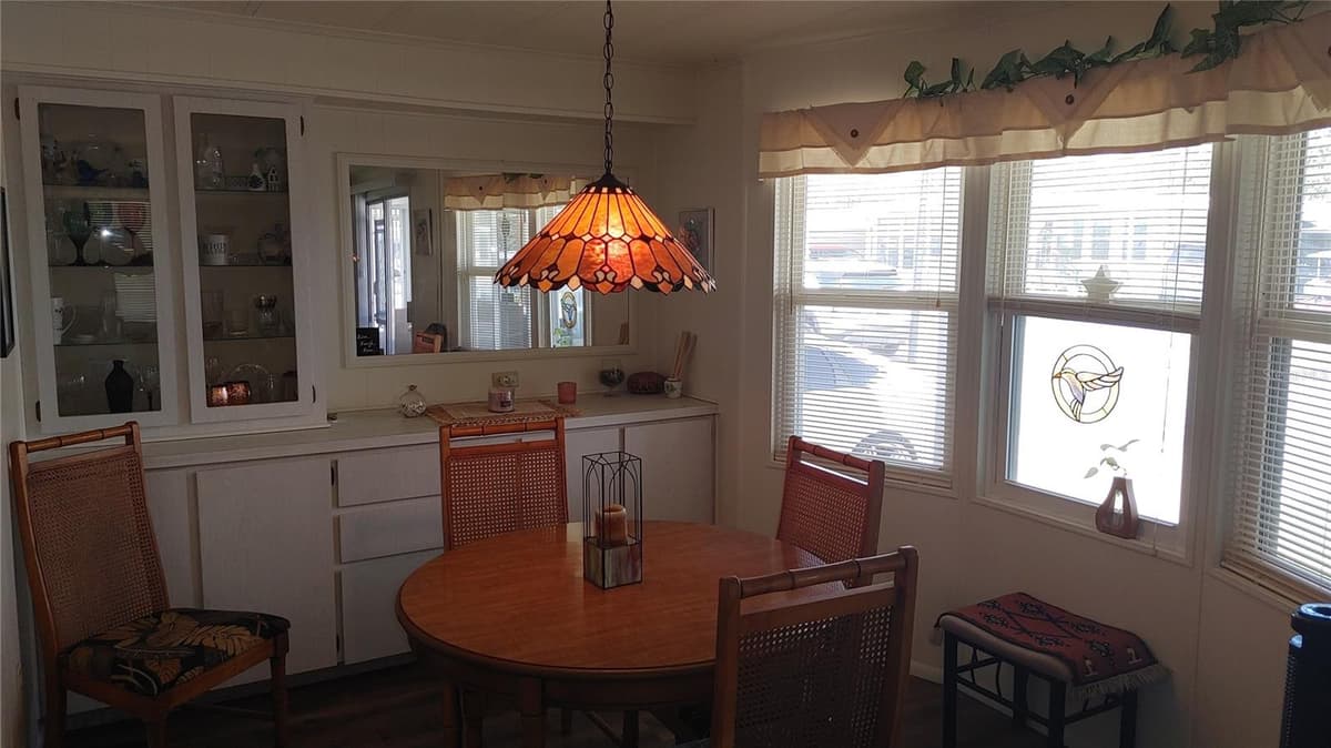 104 CALADIUM STREET — photo 10 of 26
