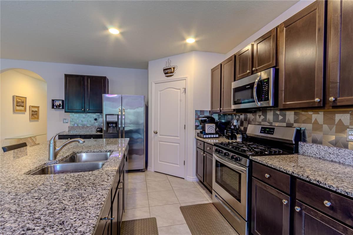 247 LAZIO CIRCLE — photo 4 of 25