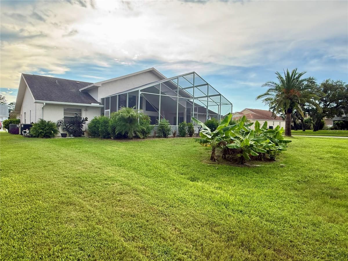 13558 SUMMERWOOD COURT — photo 3 of 42
