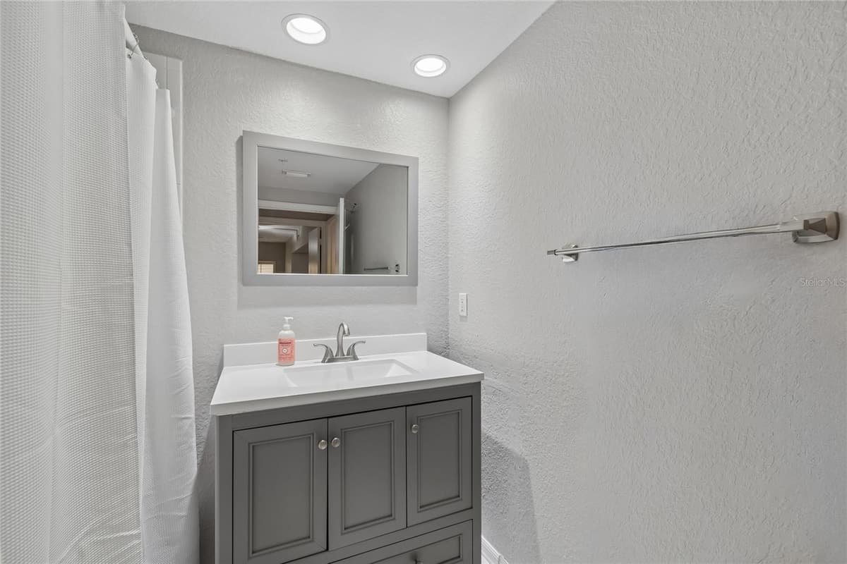 410 ARMENIA AVENUE — photo 36 of 44