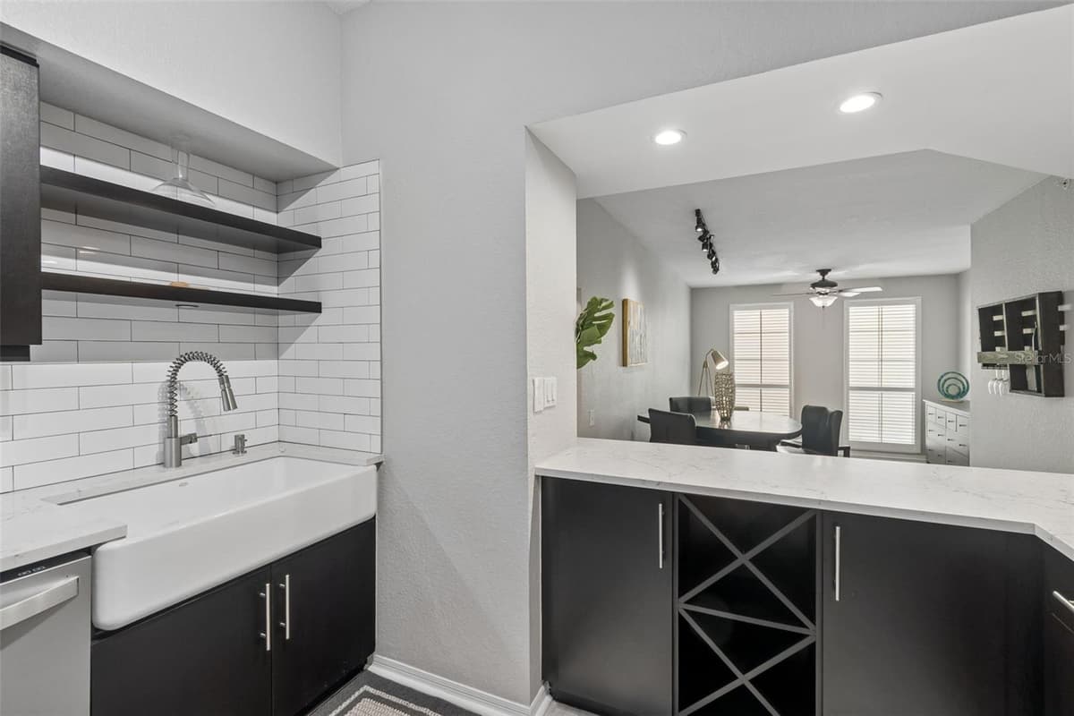 410 ARMENIA AVENUE — photo 5 of 44