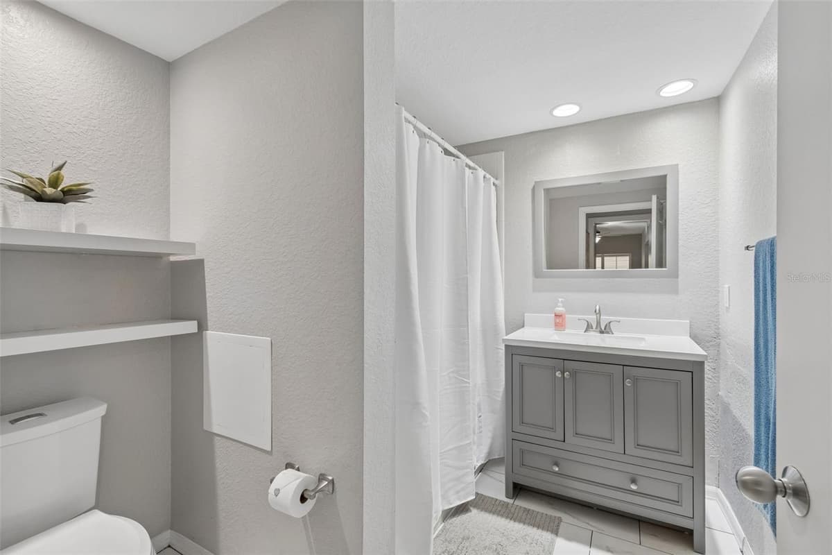 410 ARMENIA AVENUE — photo 37 of 44
