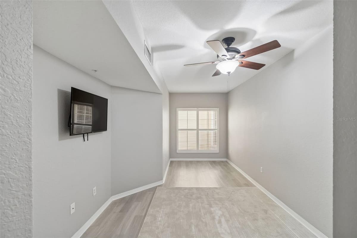 410 ARMENIA AVENUE — photo 32 of 44