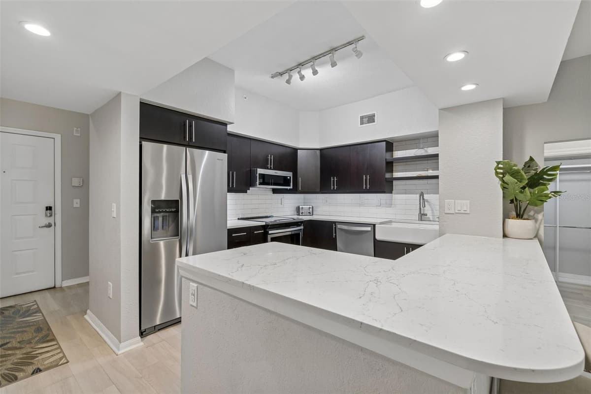 410 ARMENIA AVENUE — photo 11 of 44