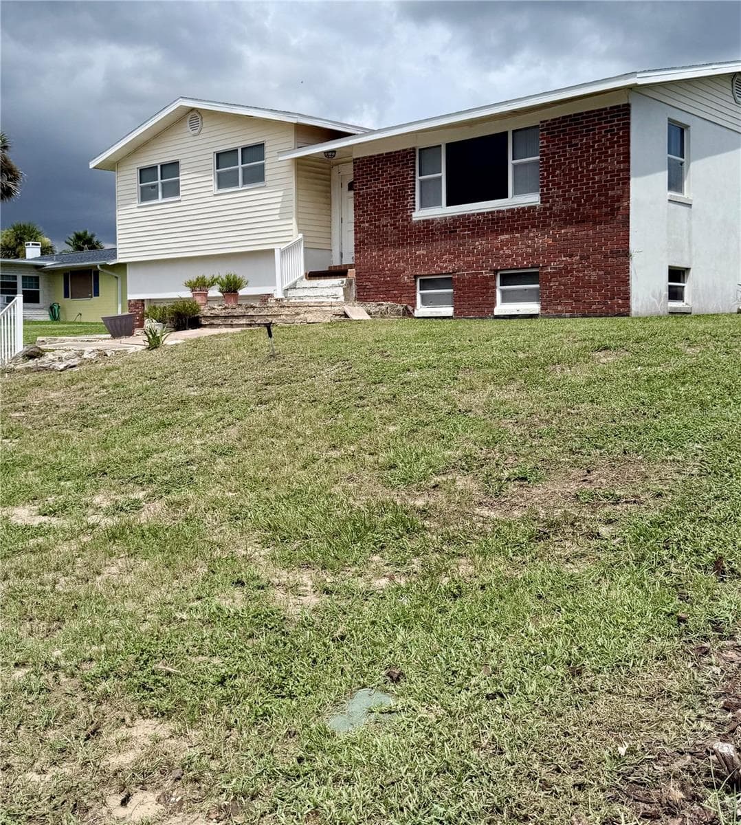 107 IMPERIAL HEIGHTS DRIVE — photo 10 of 16