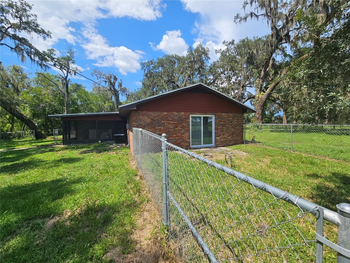 16225 BELLAMY BROTHERS BOULEVARD — photo 36 of 77